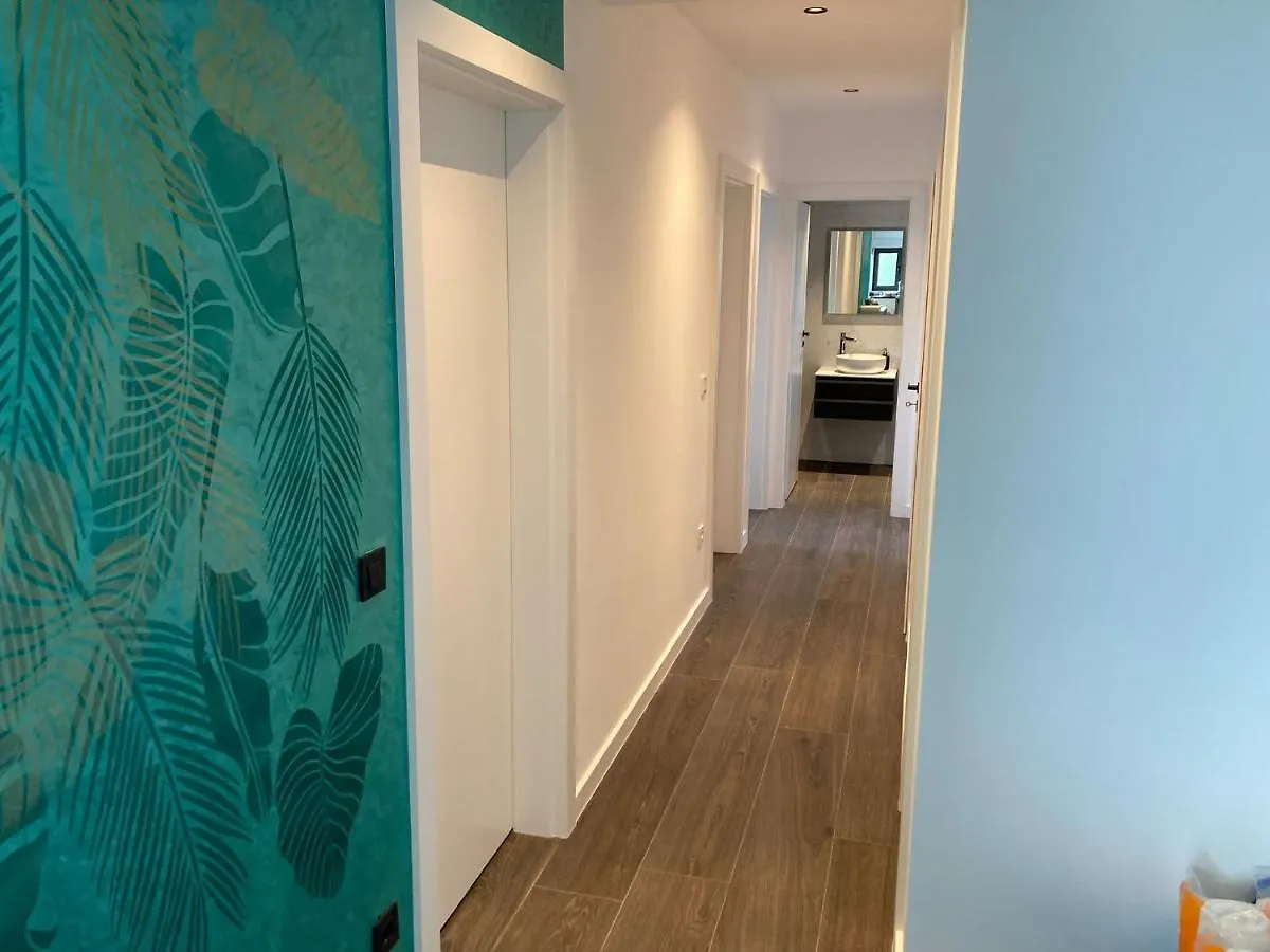 아파트 Luxus Appartment Direkt Am Meer In Sukosan, Zadar