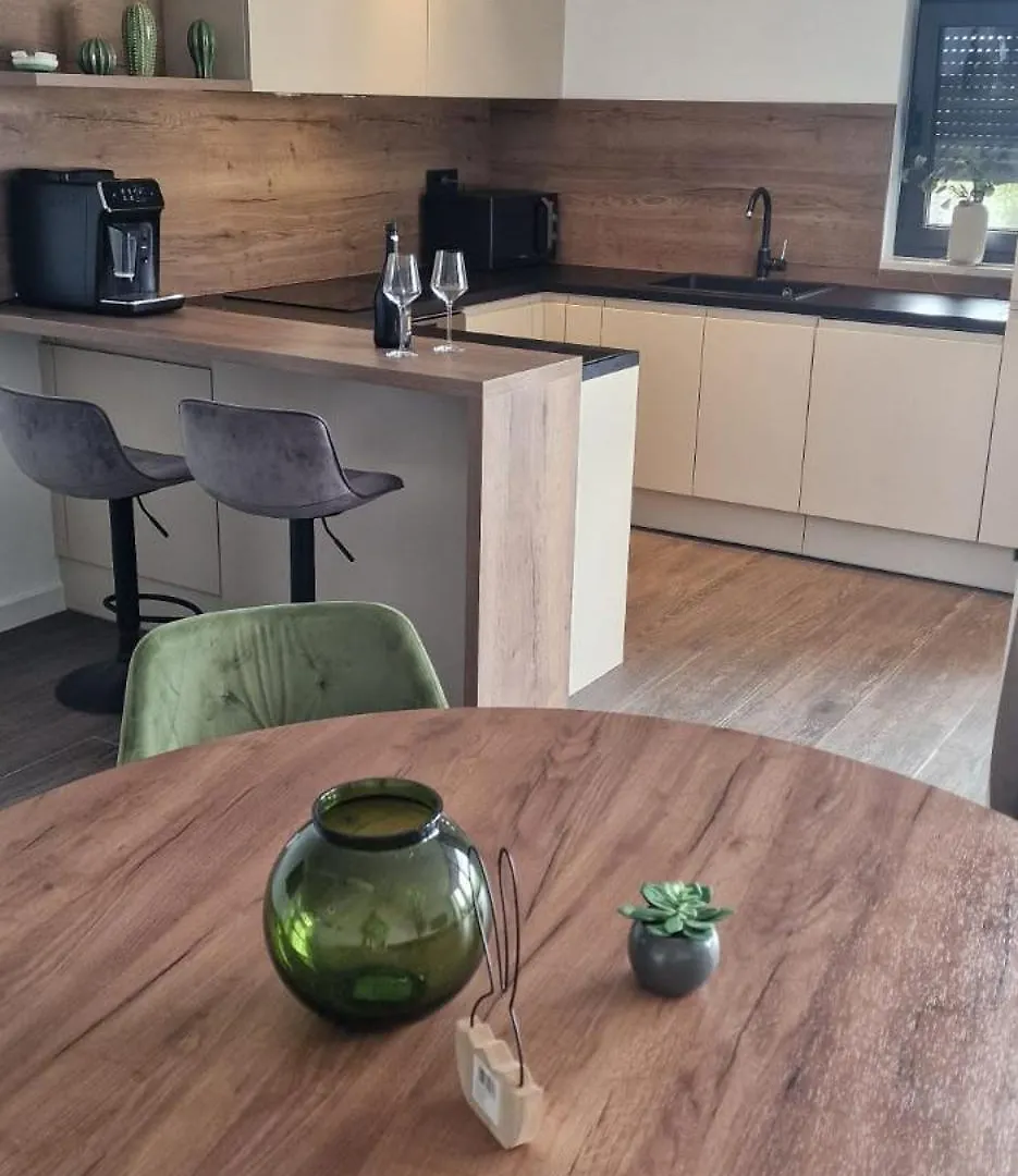 아파트 Luxus Appartment Direkt Am Meer In Sukosan, Zadar 크로아티아